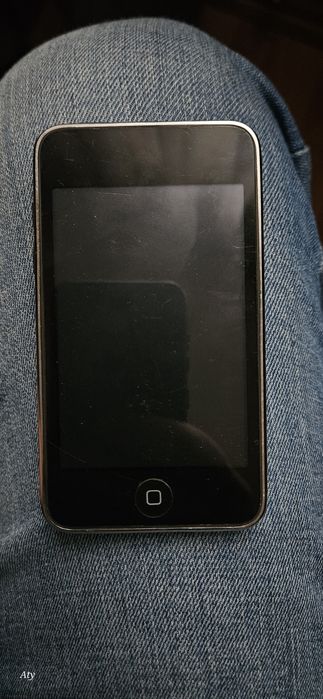 iPod Touch generația a 2-a