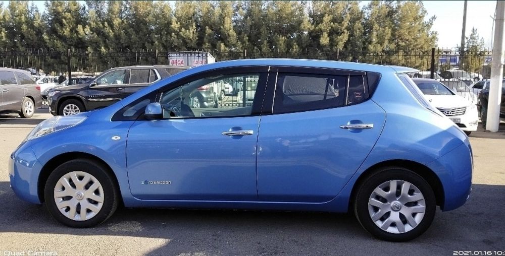Электромобиль Ниссан Лиф. Elektromobil Nissan Leaf