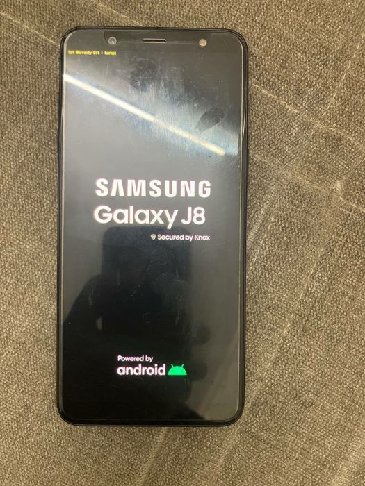 Samsung Galaxy j8