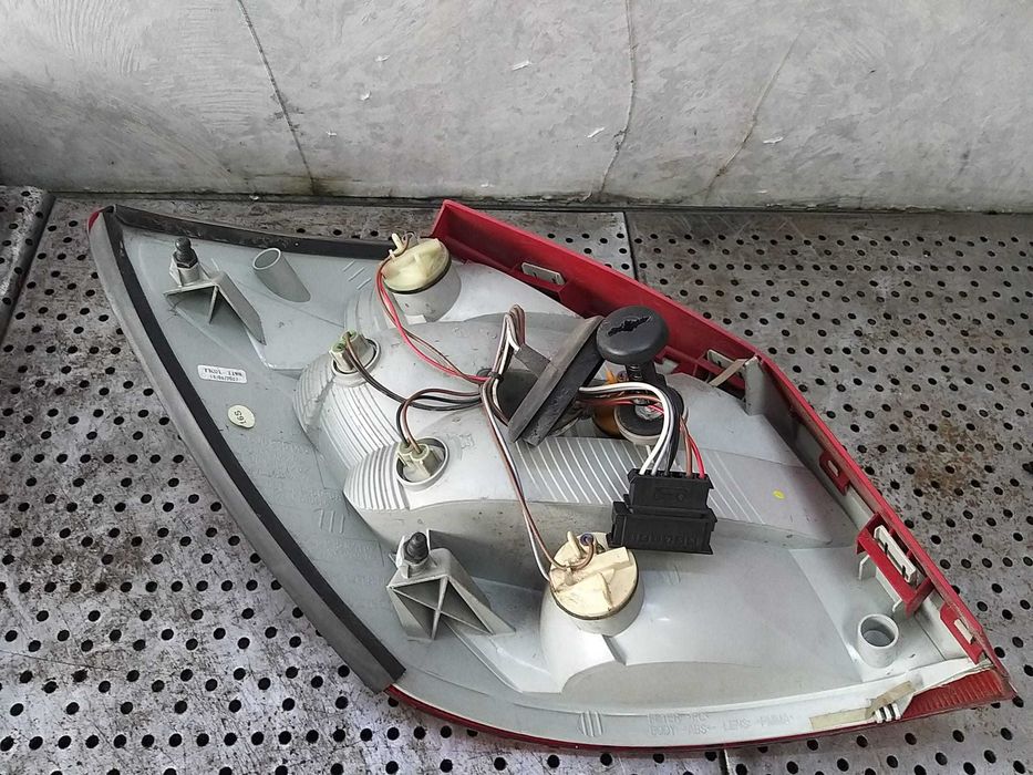 Stop tripla lampa dreapta skoda fabia 2 5j 5j6945096 5j6945112