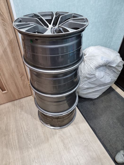 Продам диски r20 стиль 599м