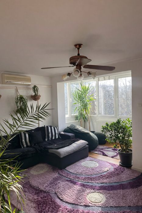 Apartamet cu 3 camere strada Moldovei zona scoli George Cosbuc.