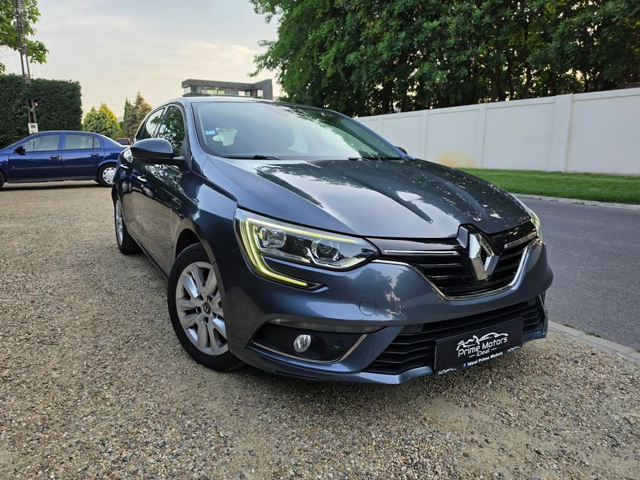 Renault Megane Renault Megane IV hatchback BUSINESS - 1.5 DCI garanție