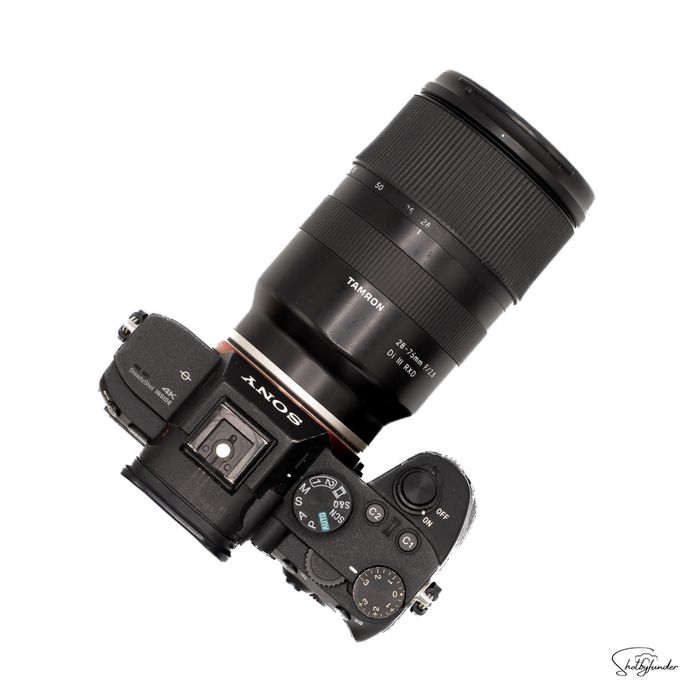 Sony A7 III + cage + grip + accesorii