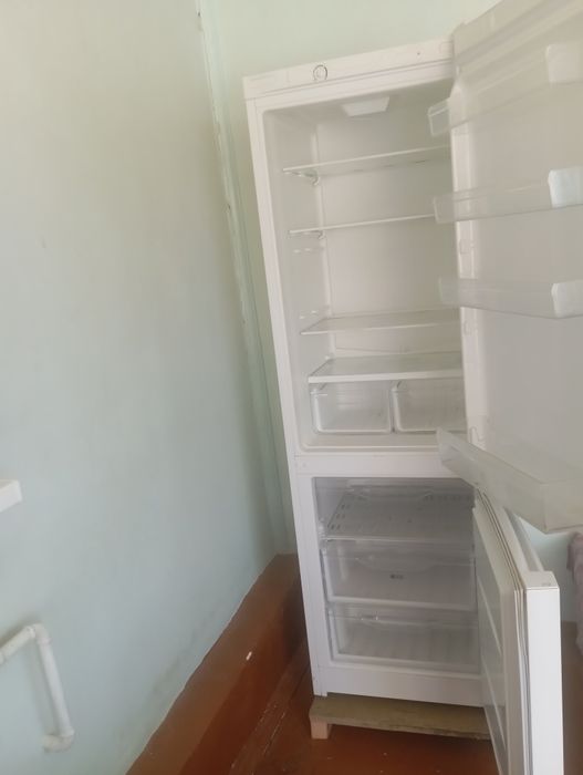 Продается холодильник