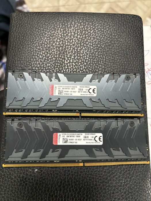Продам HyperX DDR4 8Gb Predator