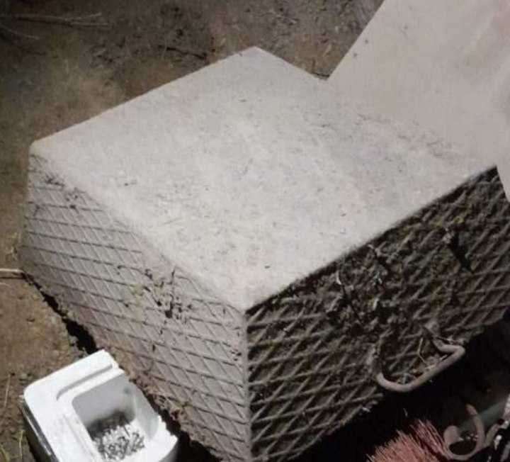 Охир сотилади метали калин темирдан таёрланган.