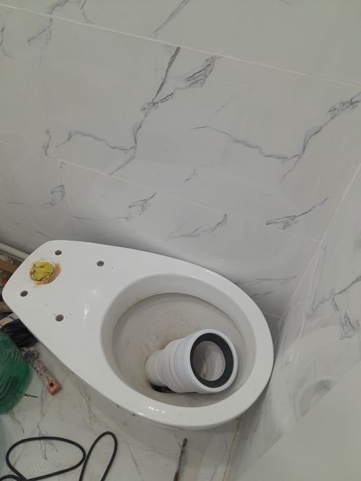 Унитаз. рабочий.