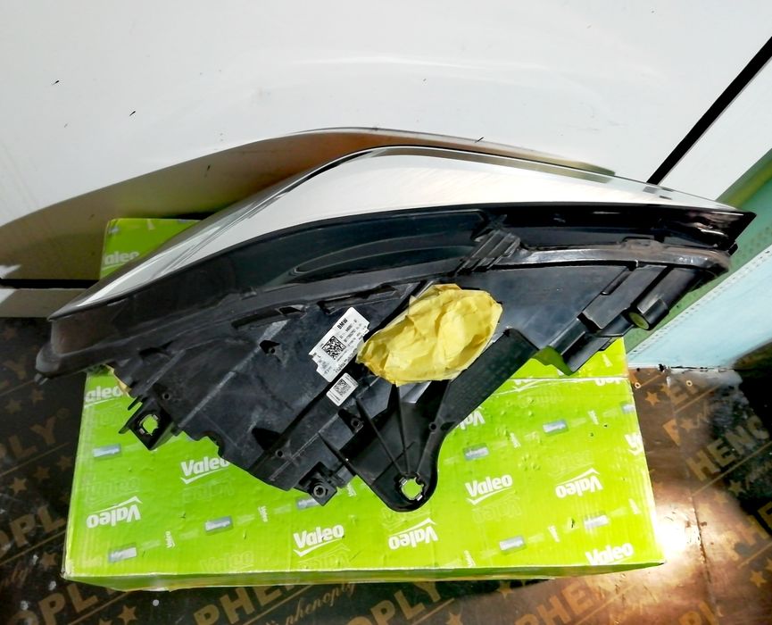 Фар Фарове за BMW 1 F40 / БМВ 1 Ф40 BMW LED.