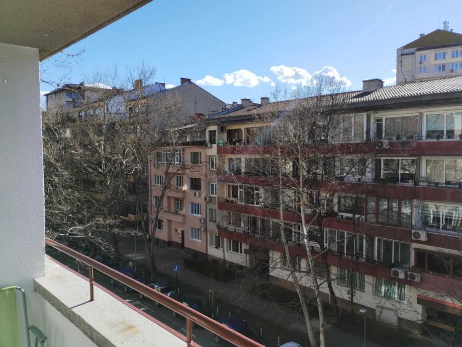 Дава се под наем Двустаен апартамент в София, Лозенец - 60 кв.м за 459 € - Снимка #3