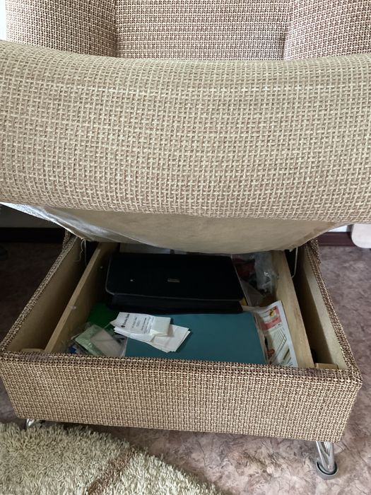 2 кресла в отл состоянии.