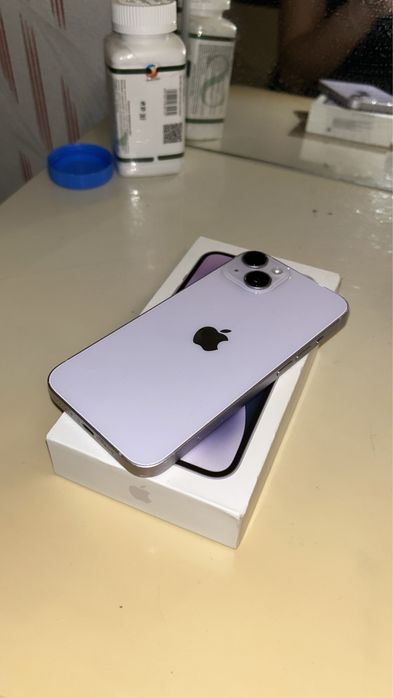 Продам телефон Айфон 14