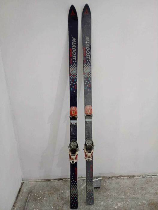 Два чифта ски 175 и 120 със ски автомати.Перфектни.Промо цена