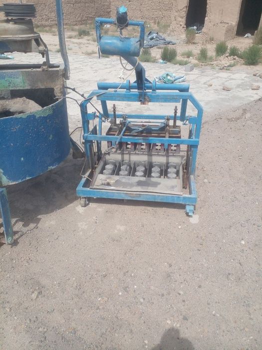 Shlakablok aparat sotiladi