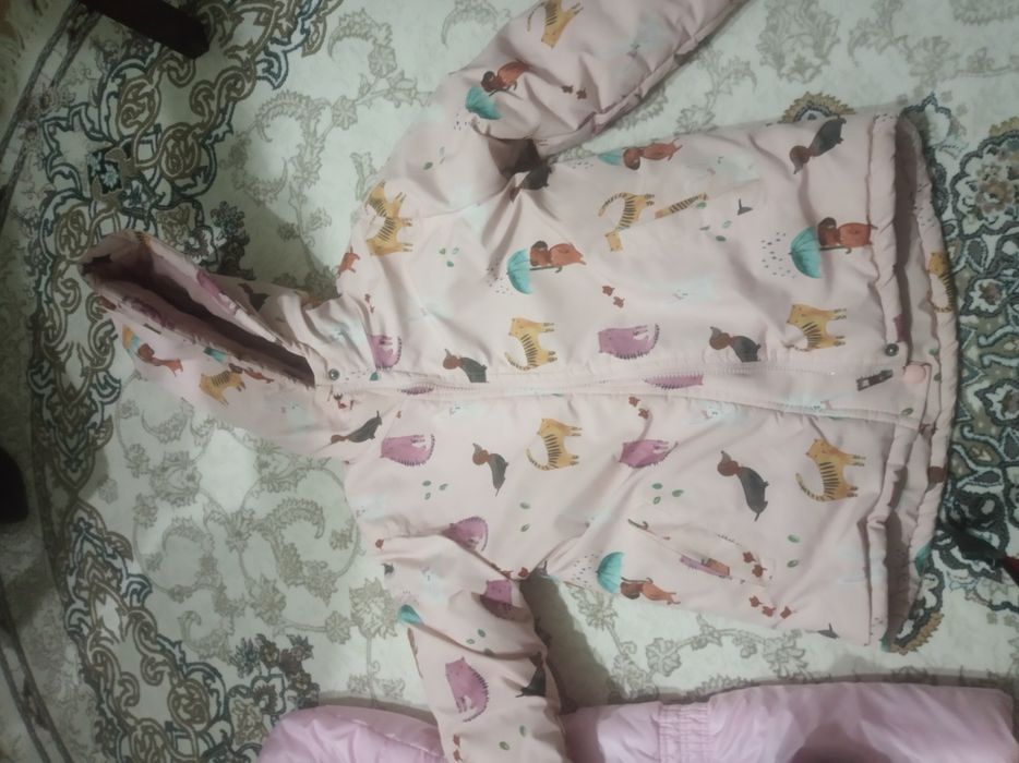 Куртки для девочки 4-9лет