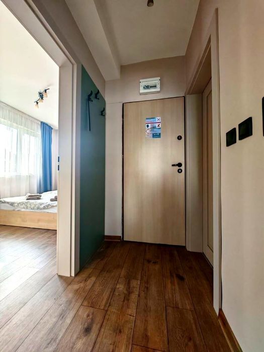 Дава се под наем Двустаен апартамент в Бургас, Център - 52 кв.м за 548.25 € - Снимка #3