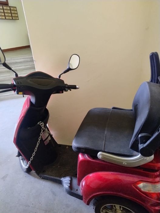 Vand Moped 3 roti