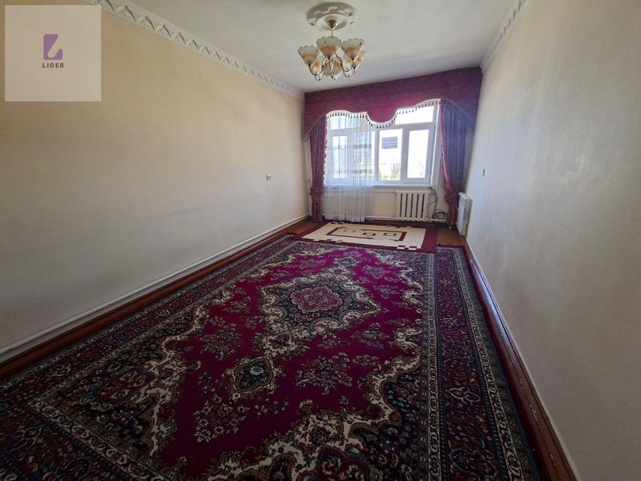 СРОЧНО. Продается 3х комнатная квартира. Согдиана.