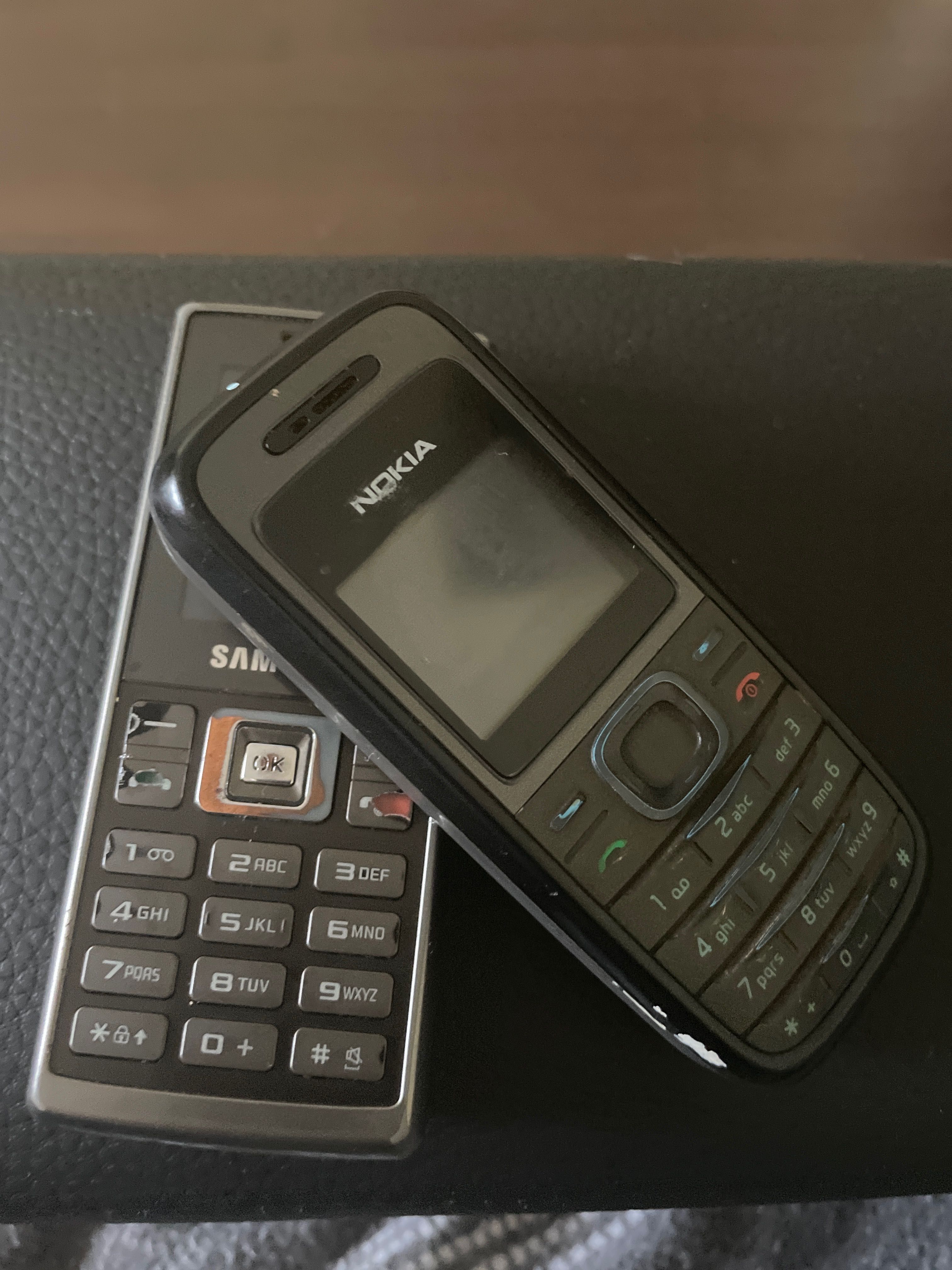 Samsung Si Nokia Modele Vechi Bistrita • Olxro