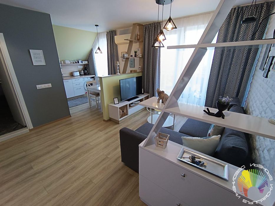 Дава се под наем Двустаен апартамент в Бургас, Изгрев - 55 кв.м за 510 € - Снимка #2