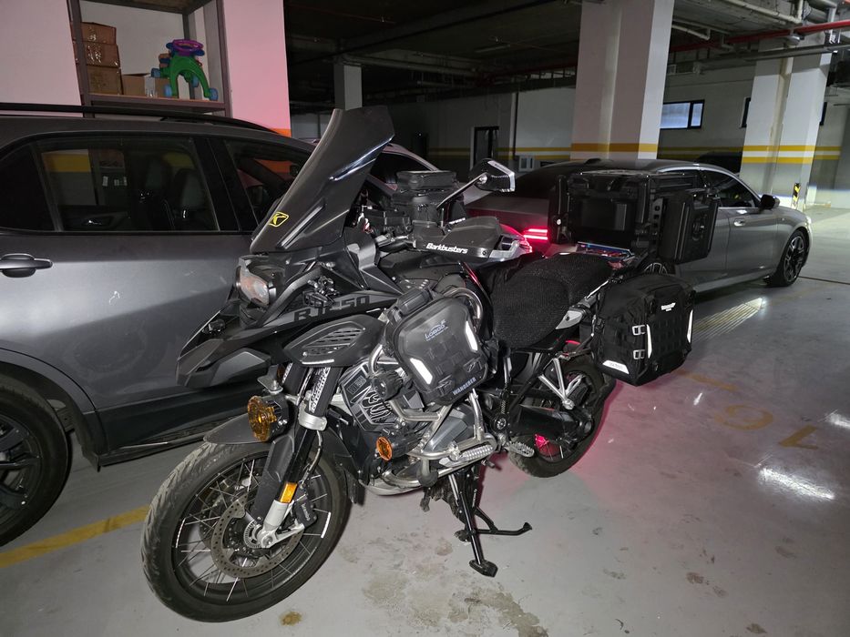 Bmw R1250 GS Adventure Triple Black 2023 года 11.000KM