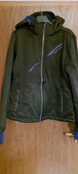 Дамско спортно яке Crivit