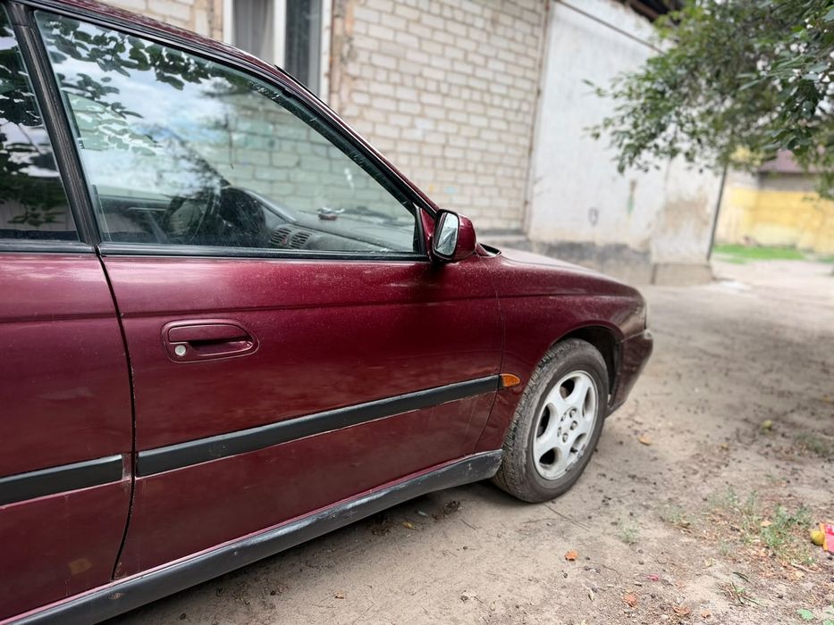 Subaru Legacy седан