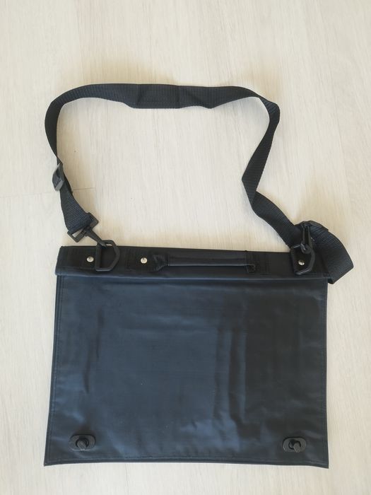 Чанта за лап топ или документи