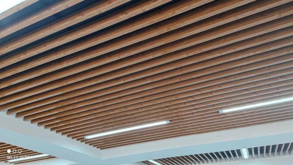 РЕЕЧНИ | РЕЕЧНЫЙ потолок | РЕЙЧНИ современный звукопоглащающий | Рейка