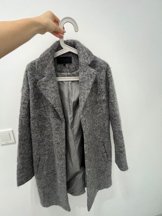 Нови сака и палта и ризи