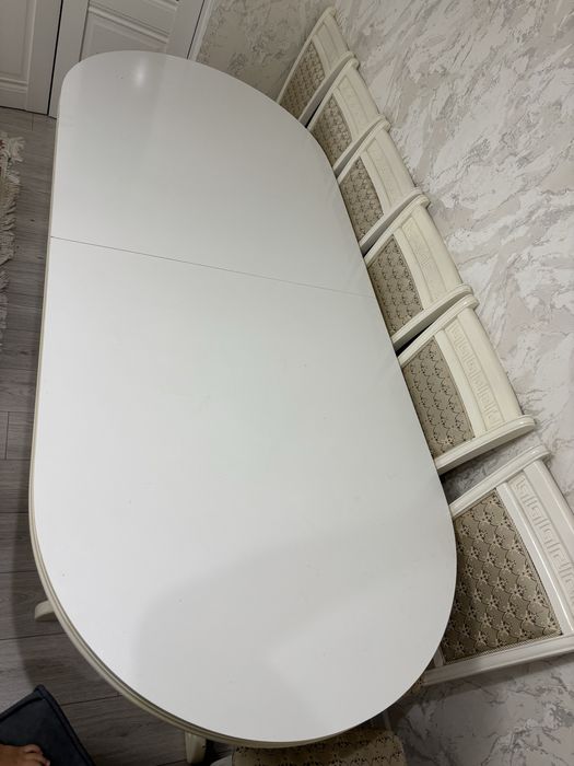 Продам стол и стулья 12шт. Размер:2,5-3