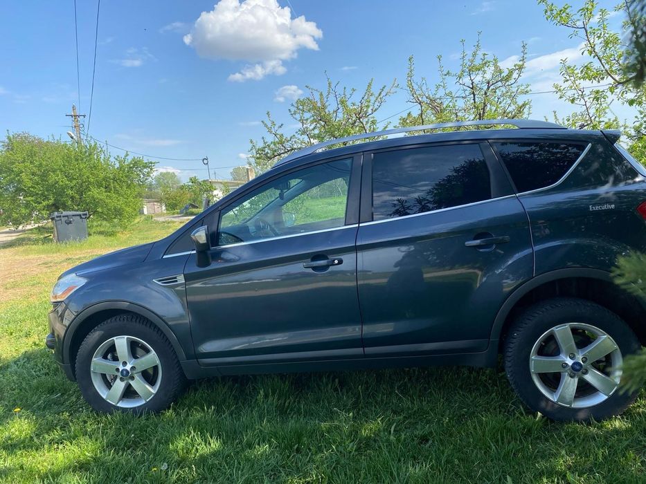 Vând Ford Kuga 2009