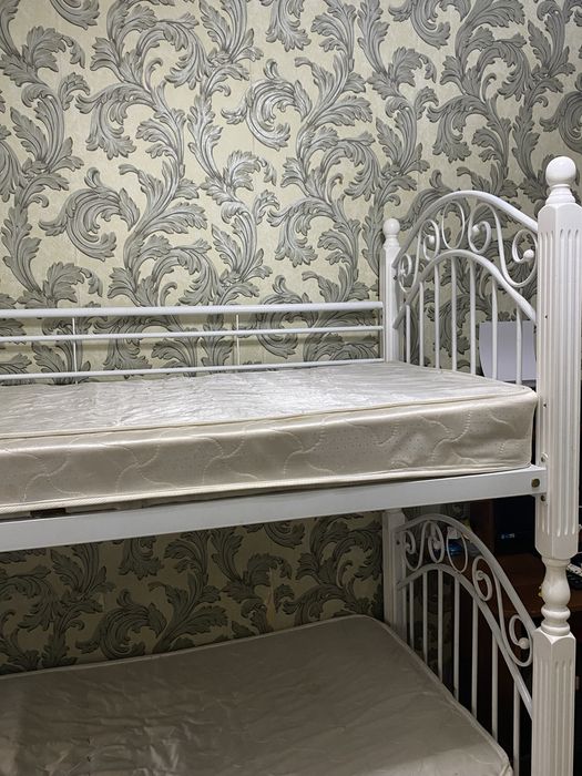 Продаю двухъярусную кровать