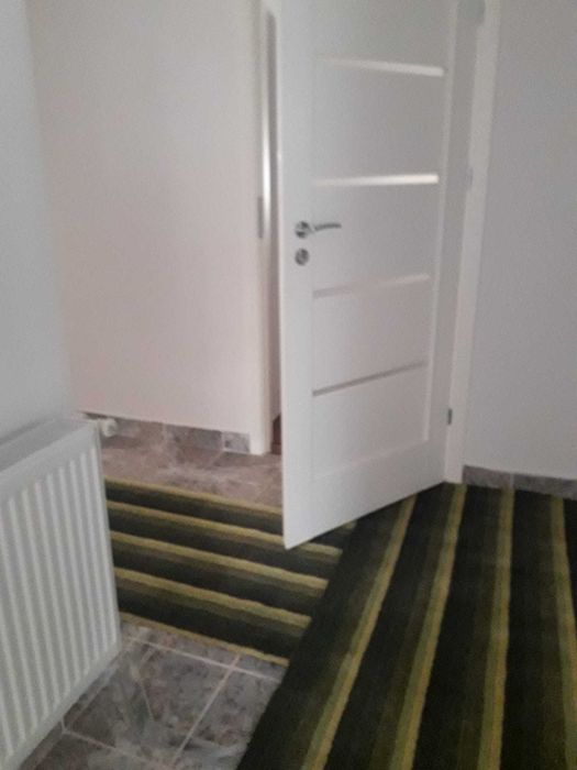 Vând casă complet renovată + anexe și teren 1300 mp, orașul Darabani
