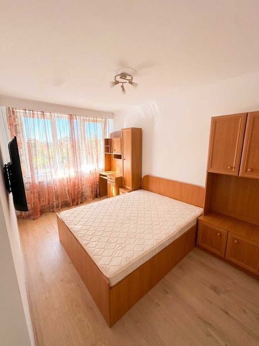 Apartament cu 3 camere + living