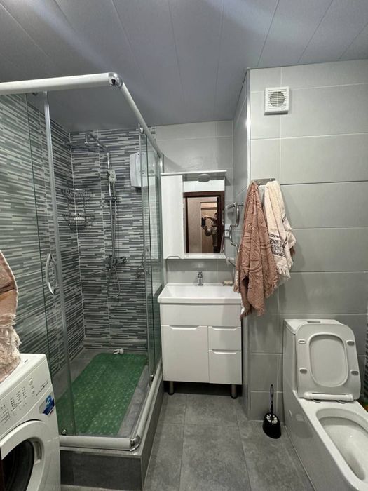 Продается квартиры 2х ком Юнусабад 18-квартал сайрам перекресток