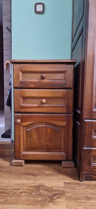 Гардероб с надстройка и шкаф