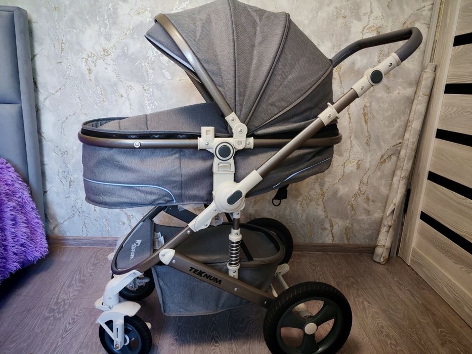 Коляска трансформер в отличном состоянии