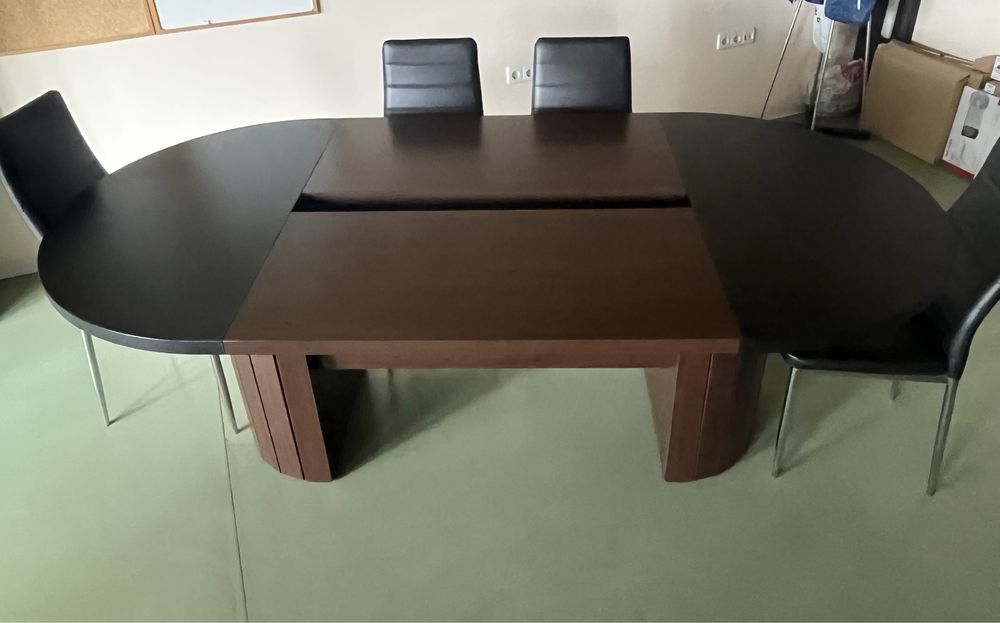 Заседателна маса