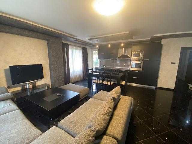Продаваме тристаен апартамент в Гоце Делчев