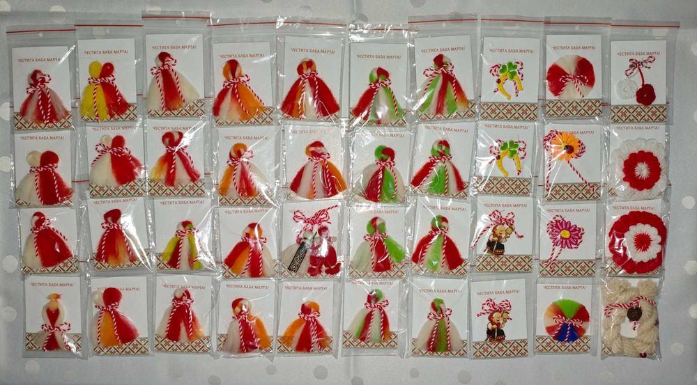 Ръчно изработени мартеници