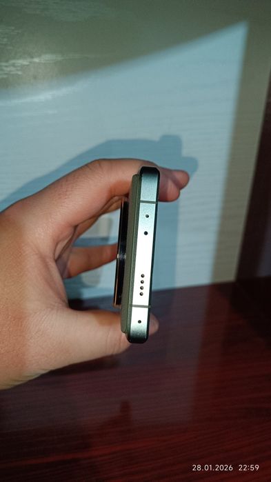 Xiaomi 13 ultra girt yetim lekin. china versiya faqat naxtga obmen yoq