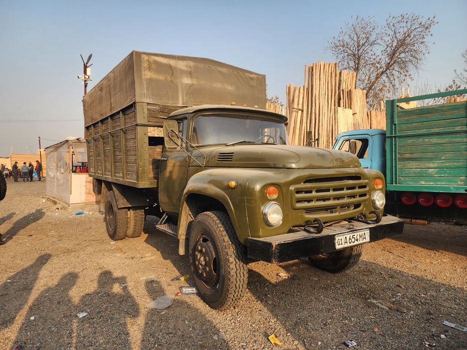 Zil sotiladi arzon narxda naxadu