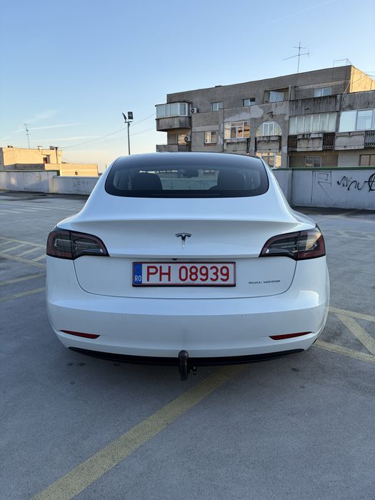 TESLA Model 3 2021 — imagine 3