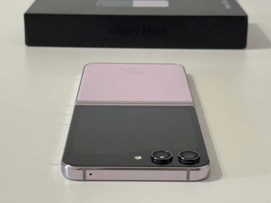 Бартер! Перфектен! Samsung Galaxy Z Flip 5 512/8GB Levender (Лилав)