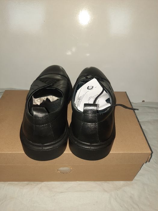 Чисто нови Български пролетни есенни мъжки обувки естествена кожа 42