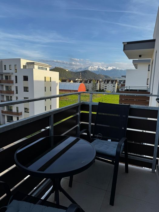 Apartament 3 camere, loc de parcare si boxa  de închiriat, Rasnov, Radsor Residence