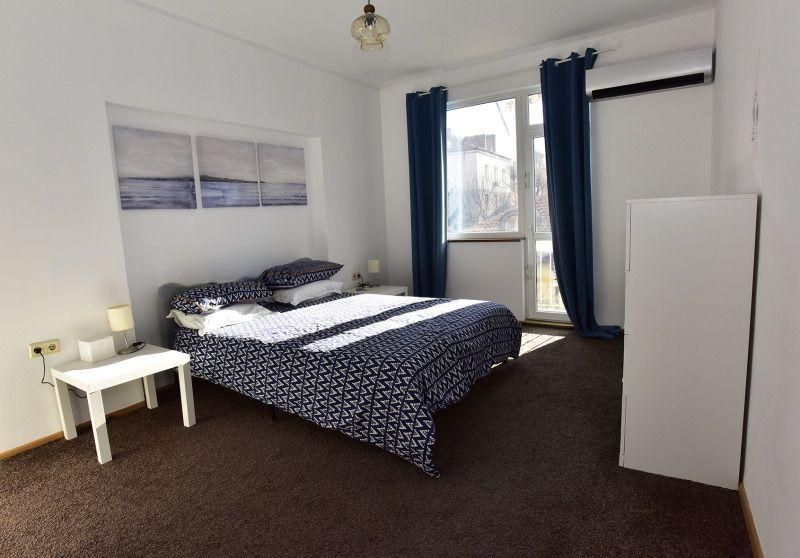 Дава се под наем Двустаен апартамент в София, Център - 80 кв.м за 957.27 € - Снимка #8