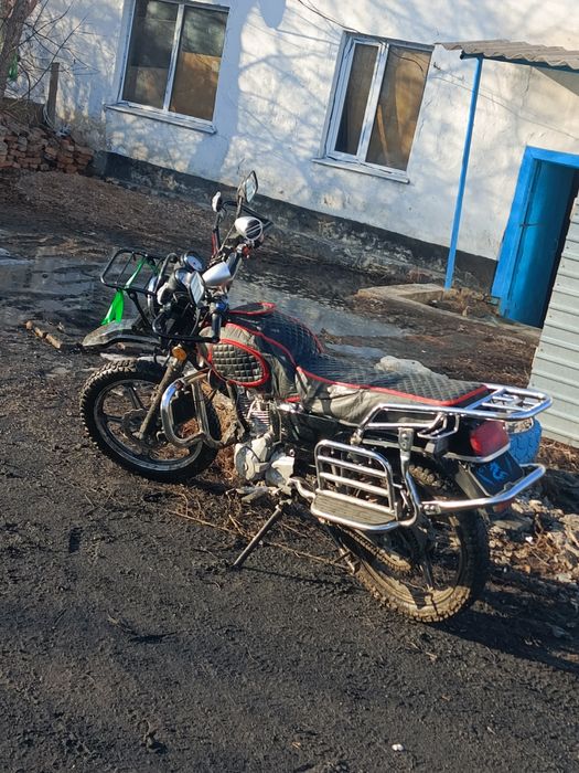 Продам мотоцикл 200 куб