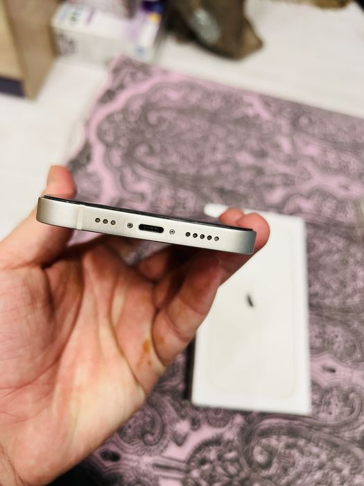 Iphone 13 128gb.